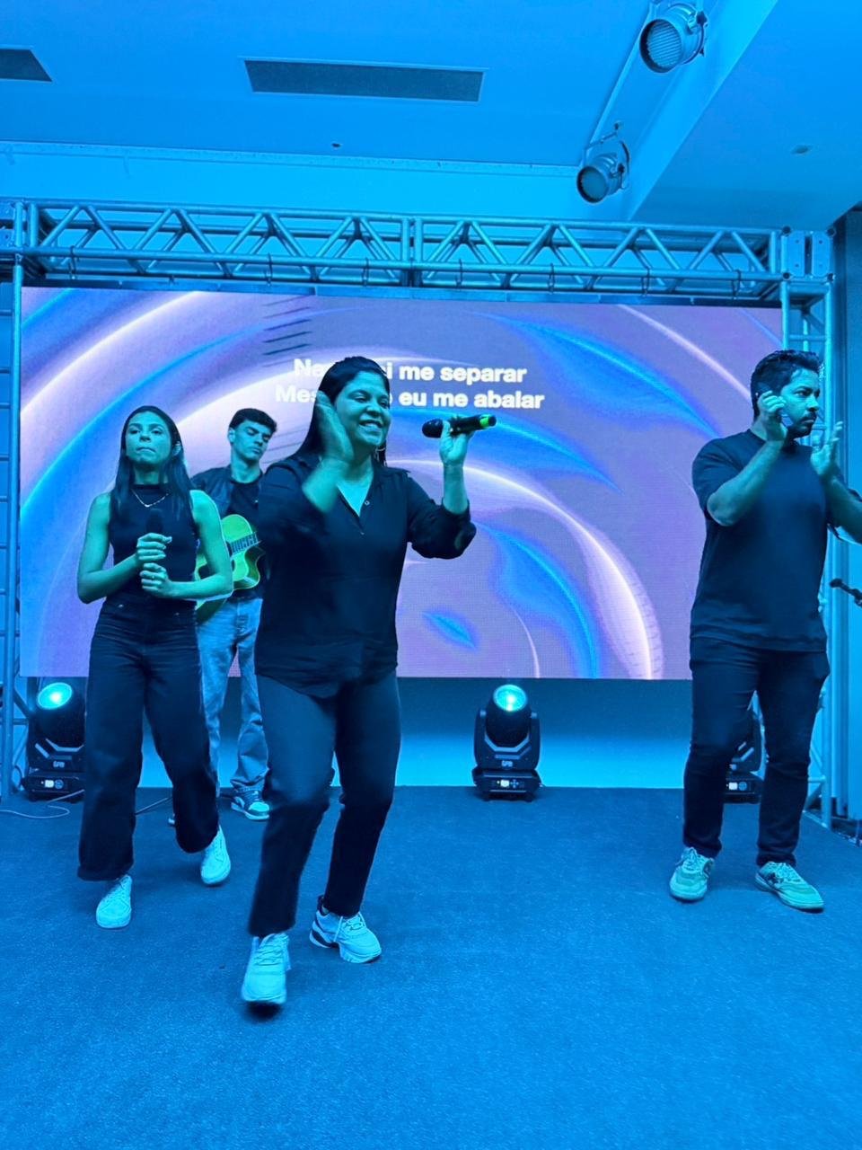 Alegria no culto